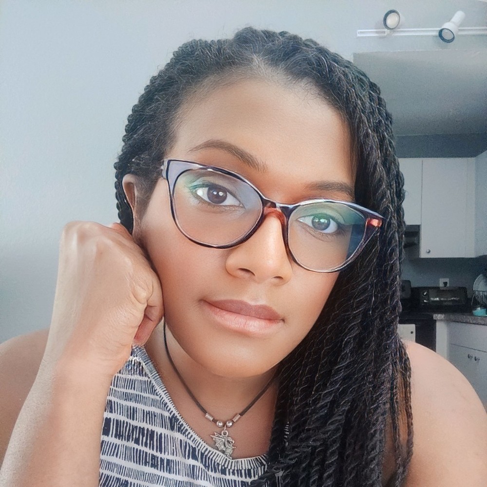 Meet your Posher, Lori-ann